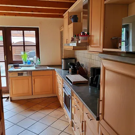Wellnessparadies Mit Sauna Und Whirlpool By Interhome Feriehus *